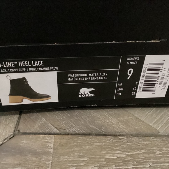 SOREL Hi-Line Waterproof Lace-Up Boot (Women) 9M - Picture 2 of 12